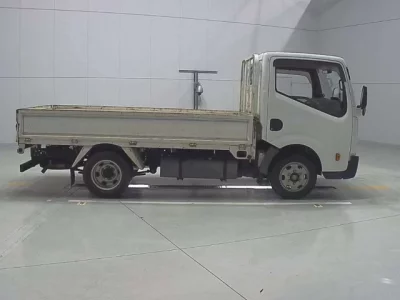 Nissan ATLAS