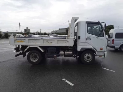 Mitsubishi FUSO FIGHTER