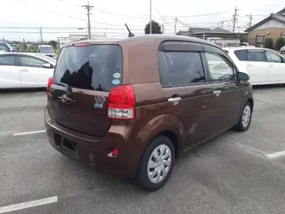 Toyota PORTE