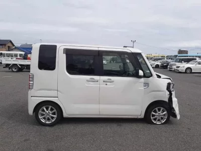 Toyota PIXIS MEGA