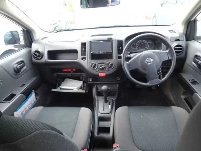 Nissan AD