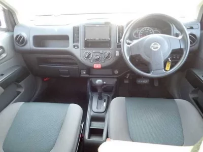 Nissan AD