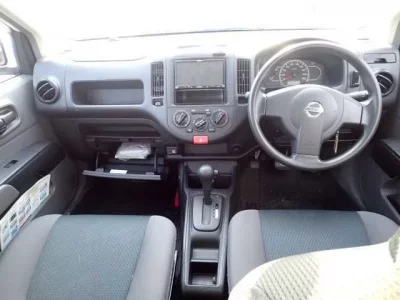 Nissan AD