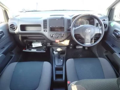 Nissan AD