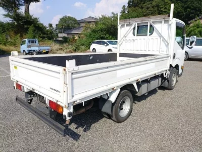 Nissan ATLAS