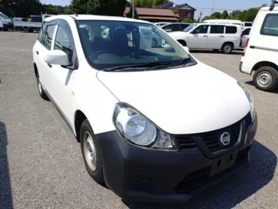 Nissan AD