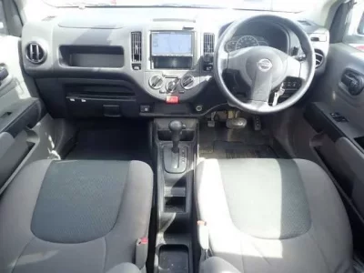Nissan AD