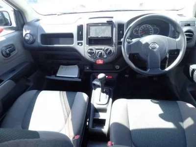 Nissan AD