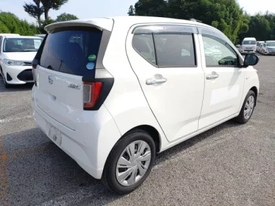 Daihatsu MIRA E S