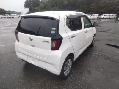 Daihatsu MIRA E S
