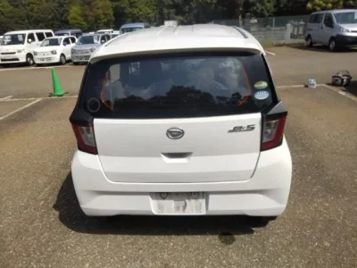 Daihatsu MIRA E S