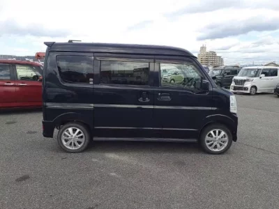 Nissan CLIPPER RIO