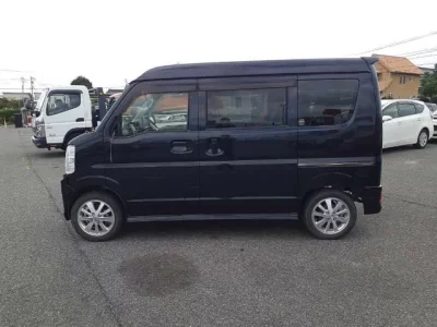 Nissan CLIPPER RIO
