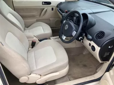 Volkswagen NEW BEETLE