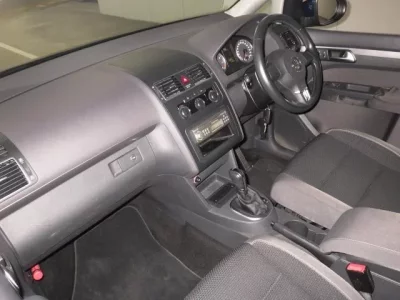 Volkswagen GOLF TOURAN