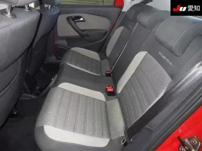 Volkswagen CROSS POLO