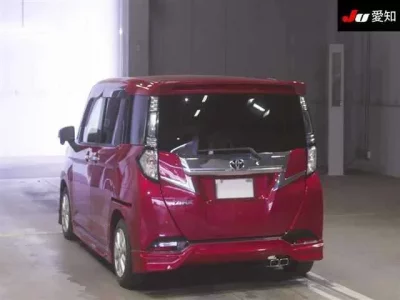 Toyota TANK