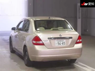 Nissan TIIDA LATIO