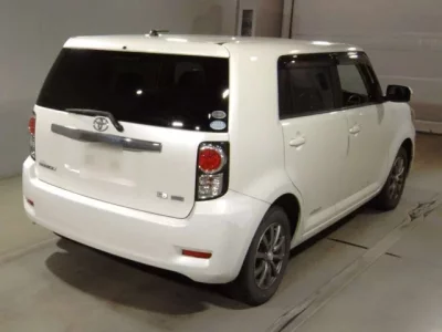 Toyota COROLLA RUMION