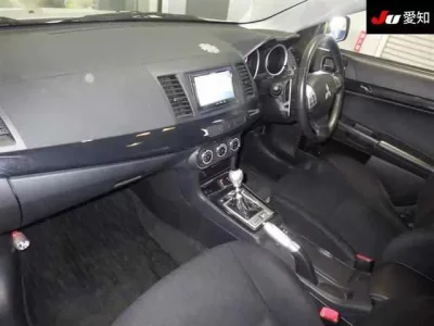 Mitsubishi GALANT FORTIS