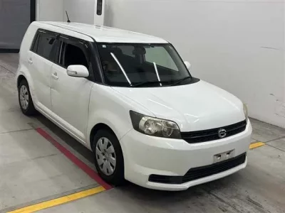 Toyota COROLLA RUMION