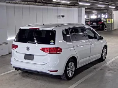 Volkswagen GOLF TOURAN