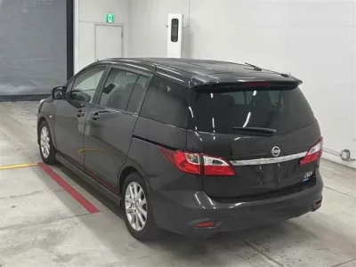 Nissan LAFESTA