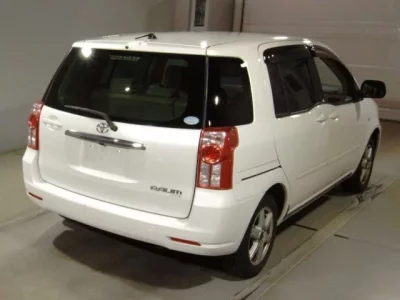 Toyota RAUM