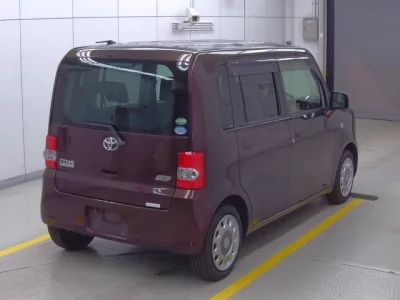 Toyota PIXIS SPACE