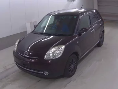 Mazda VERISA