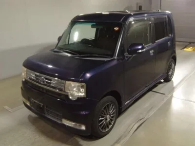 Toyota PIXIS SPACE