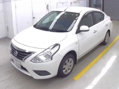 Nissan LATIO