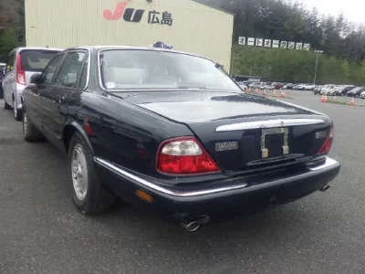 Jaguar XJ SERIES