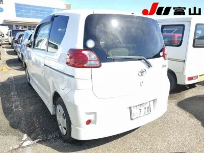 Toyota PORTE