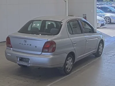 Toyota PLATZ