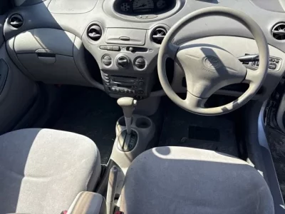Toyota PLATZ