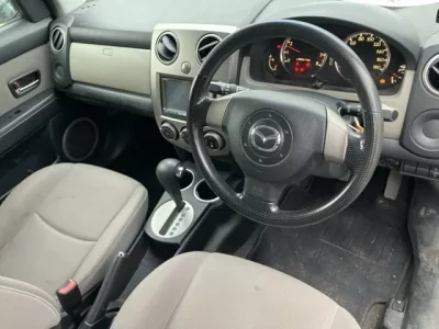 Mazda VERISA