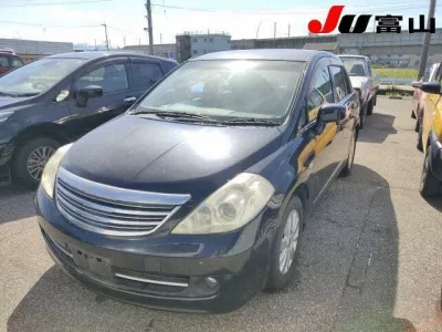Nissan TIIDA LATIO