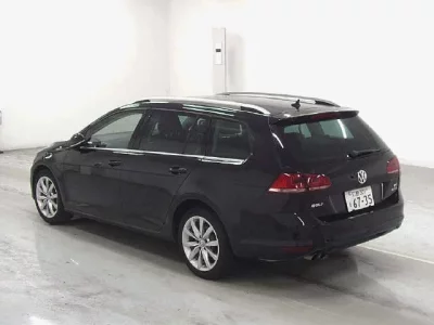 Volkswagen GOLF VARIANT