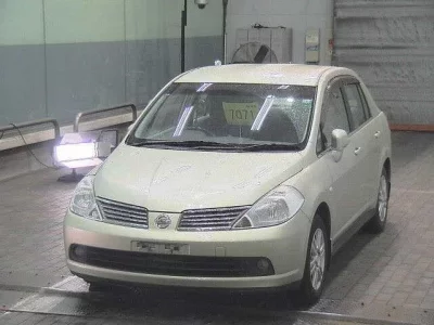 Nissan TIIDA LATIO