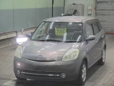 Mazda VERISA