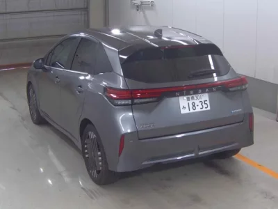 Nissan AURA