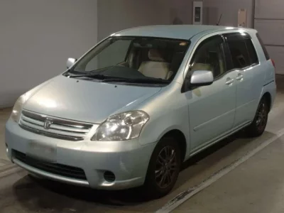 Toyota RAUM
