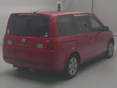 Nissan LAFESTA