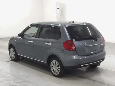 Mazda VERISA