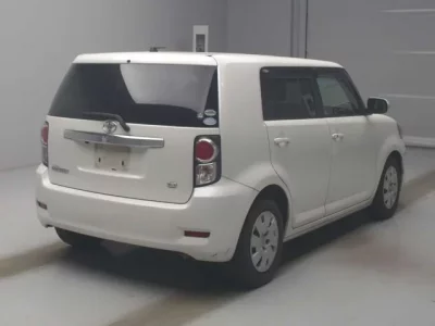 Toyota COROLLA RUMION
