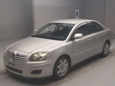 Toyota AVENSIS SEDAN