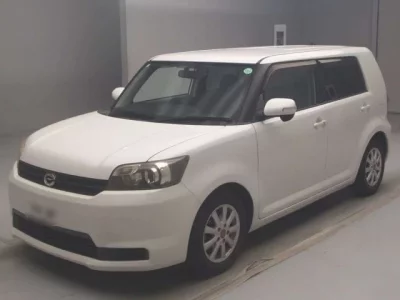 Toyota COROLLA RUMION