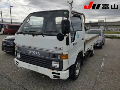 Toyota HIACE TRUCK