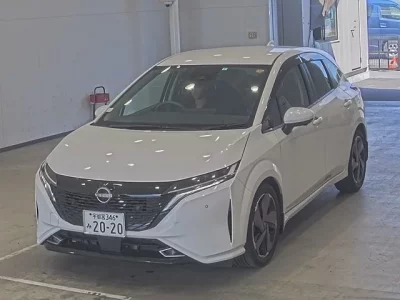 Nissan AURA